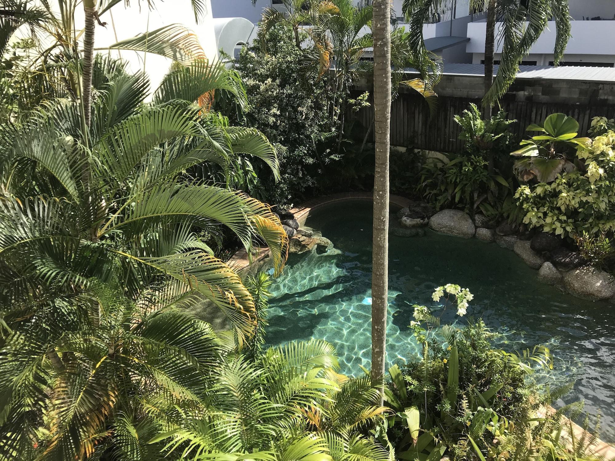 Villa Vaucluse Apartments Κερνς Εξωτερικό φωτογραφία